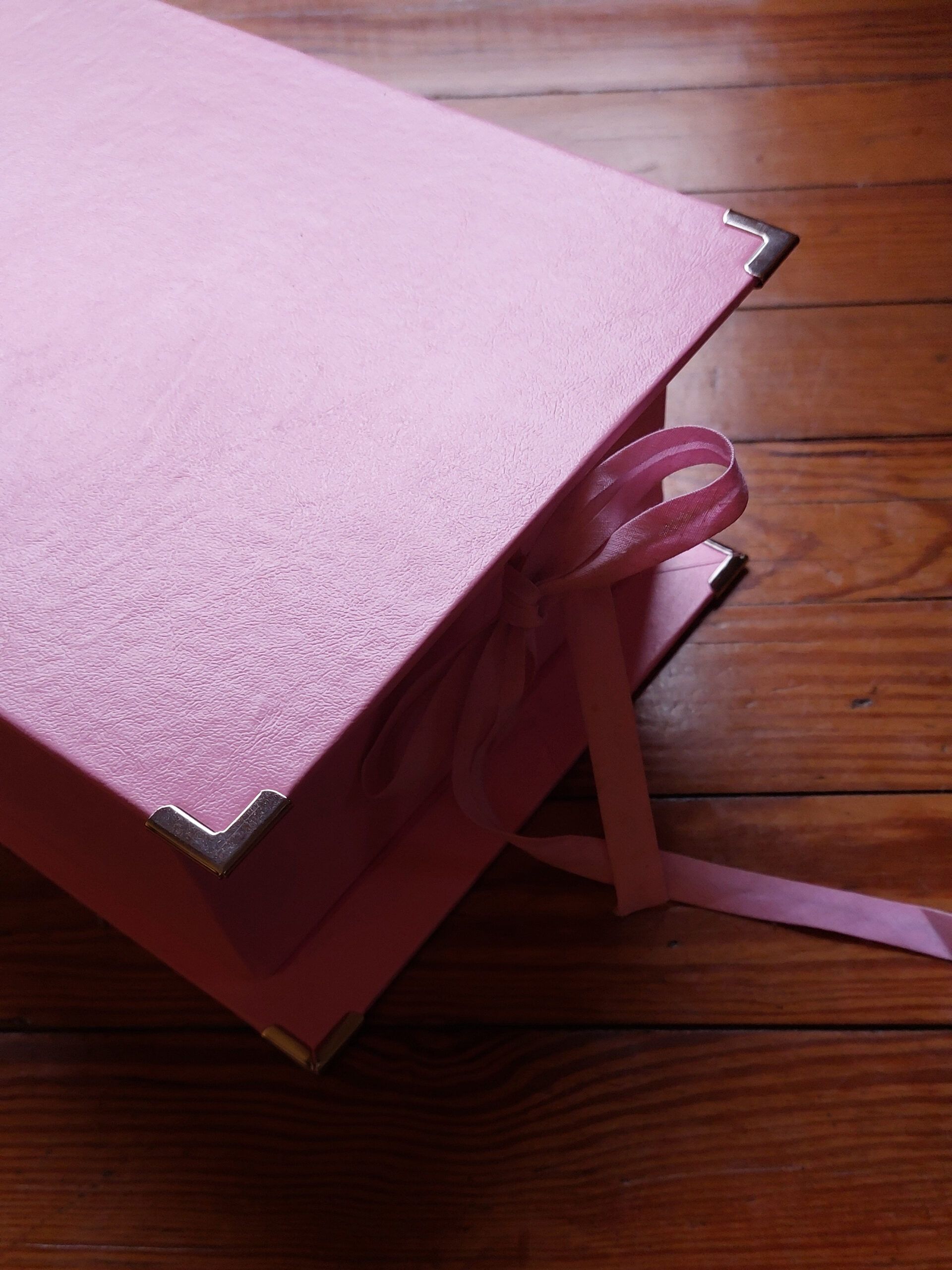Caja para guardar fotos impresas