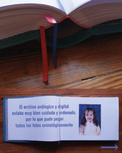 Doble página con retrato escolar y foto grupal protegida por papel vegetal